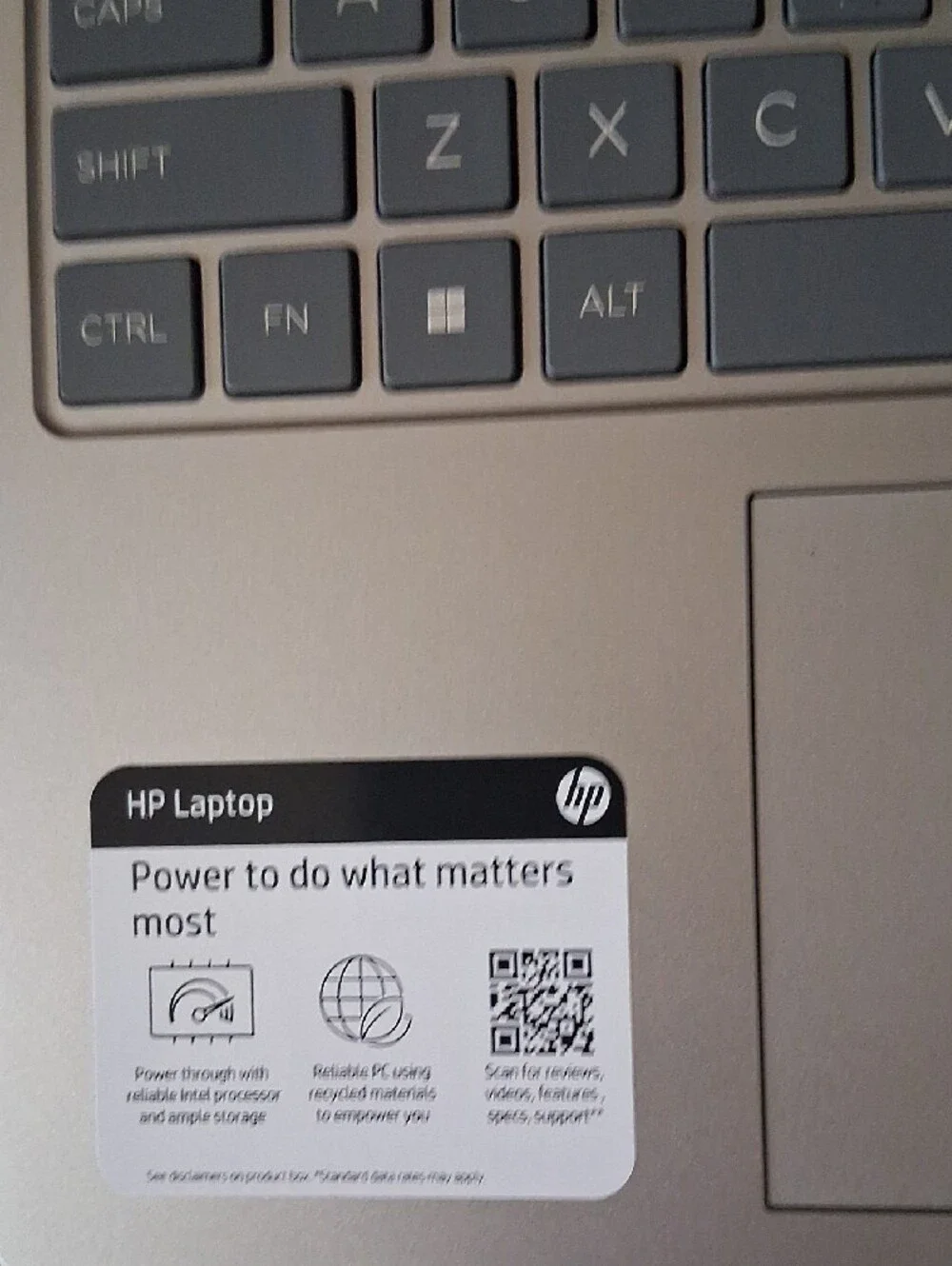NEW HP 26 Laptop with Carrying Case